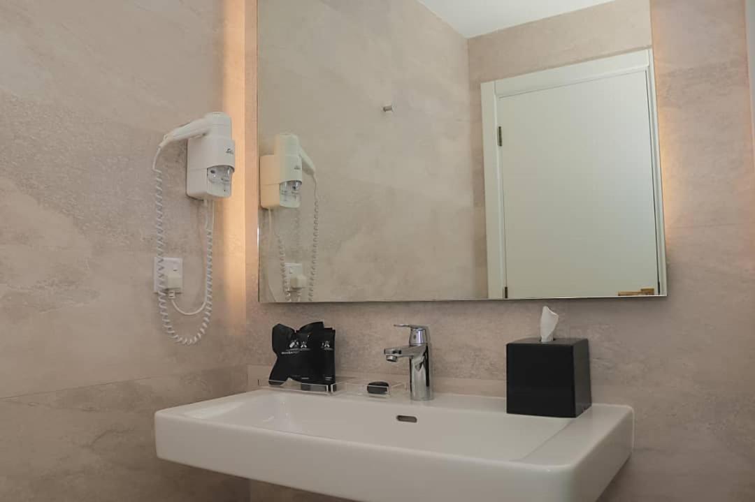 Mamba Point Hotel Freetown Exteriér fotografie